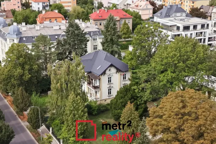 Prodej vily, Olomouc, tř. Svornosti, 600 m2