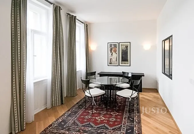 Pronájem bytu 3+1, Praha, Hořejší nábřeží, 94 m2
