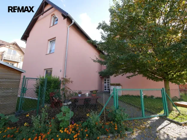 Pronájem bytu 1+1, Nupaky, U Školky, 50 m2