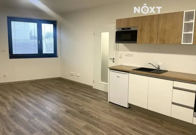 Pronájem bytu 1+kk, Zlín, K Majáku, 38 m2