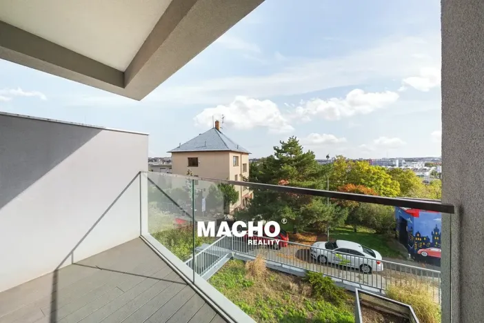Pronájem bytu 2+1, Praha - Vršovice, Na křivce, 68 m2