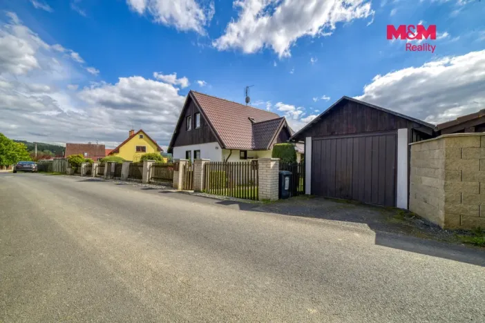Prodej rodinného domu, Valy, Na Stráni, 130 m2