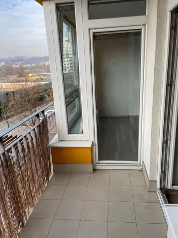 Pronájem bytu 2+kk, Praha - Vysočany, Kabešova, 56 m2