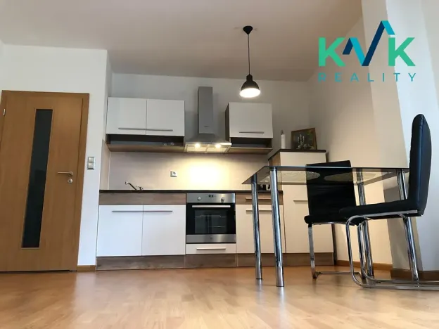 Pronájem bytu 1+kk, Karlovy Vary, Mattoniho nábřeží, 47 m2