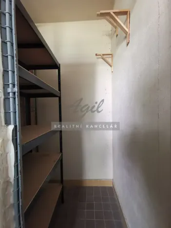 Pronájem bytu 1+1, Mokrá-Horákov, 35 m2