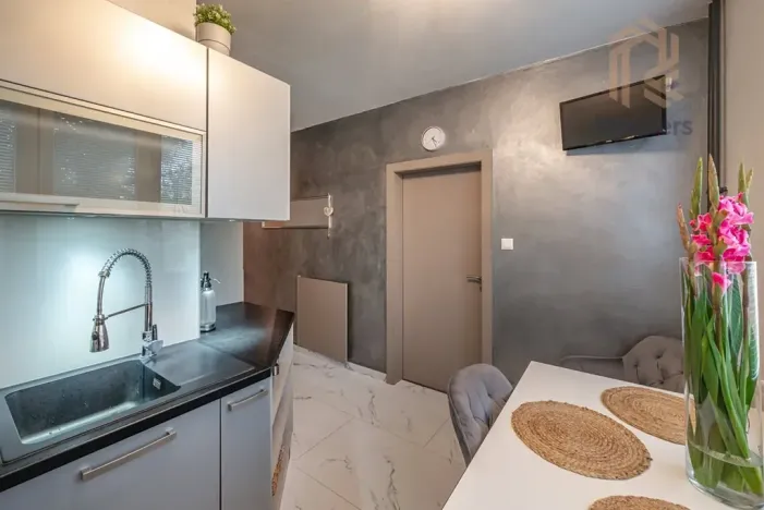 Prodej bytu 4+1, Mariánské Lázně, Na Třešňovce, 80 m2