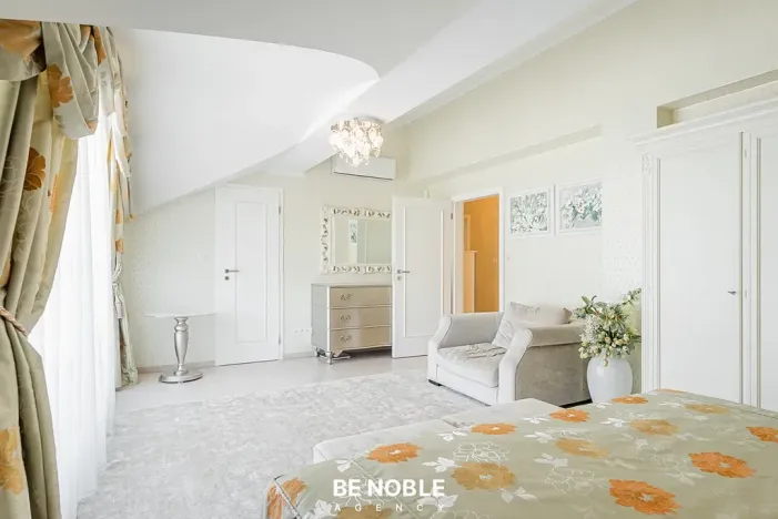 Prodej bytu 3+kk, Karlovy Vary, Zámecký vrch, 108 m2