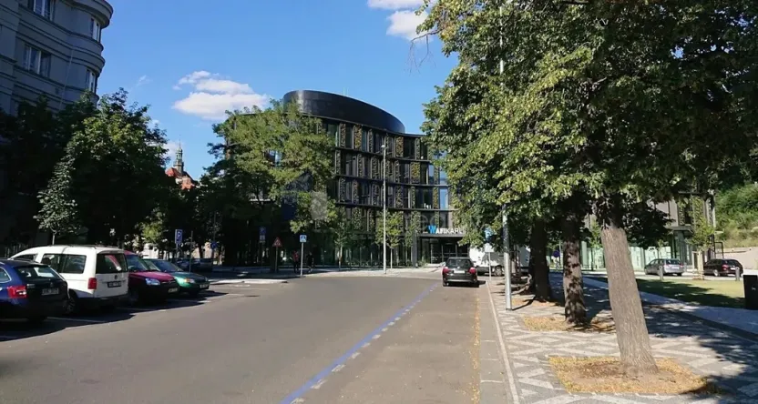 Pronájem bytu 2+kk, Praha, Pernerova, 50 m2