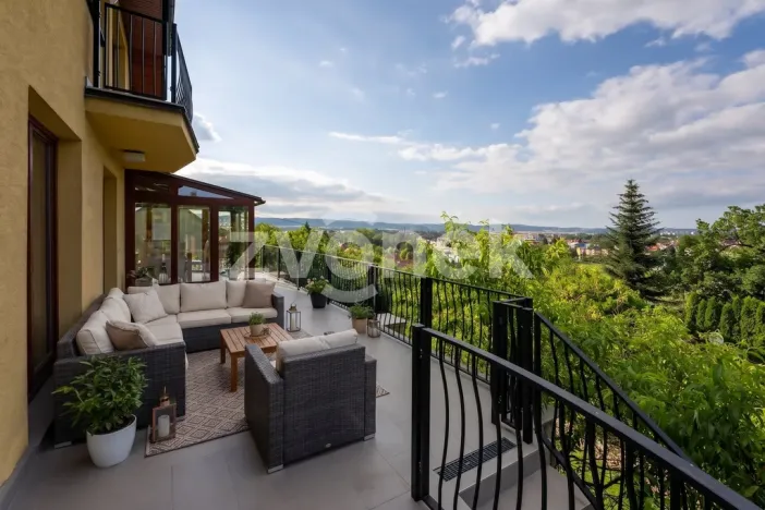 Prodej kanceláře, Hranice, Pod Bílým kamenem, 540 m2