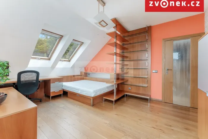 Prodej kanceláře, Hranice, Pod Bílým kamenem, 540 m2