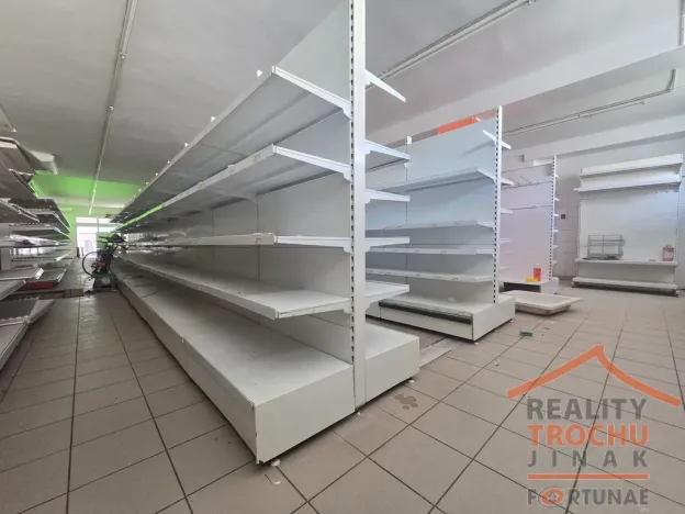Prodej obchodního prostoru, Úpice, Na Veselce, 600 m2