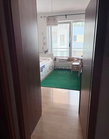 Pronájem bytu 2+kk, Praha, Kudrnova, 65 m2