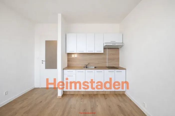 Pronájem bytu 1+kk, Karviná - Hranice, Čsl. armády, 27 m2