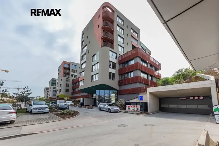 Prodej bytu 1+kk, Praha - Radlice, U Komína, 38 m2