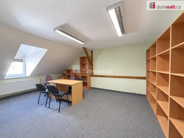 Pronájem komerční nemovitosti, Sokolov, Staré náměstí, 70 m2