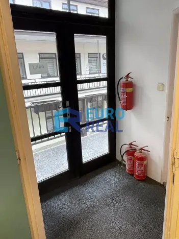 Pronájem kanceláře, Praha - Vinohrady, Máchova, 25 m2