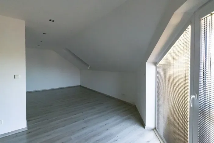 Dražba bytu 2+1, Břeclav, Kpt. Jaroše, 72 m2