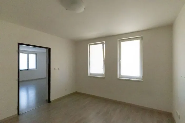 Dražba bytu 2+kk, Břeclav, Kpt. Jaroše, 75 m2