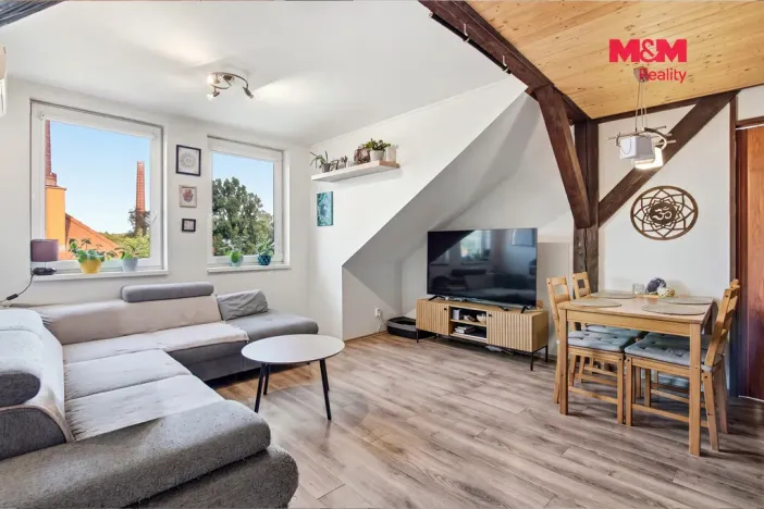 Prodej bytu 3+kk, Dobrovice, Fučíkova, 93 m2