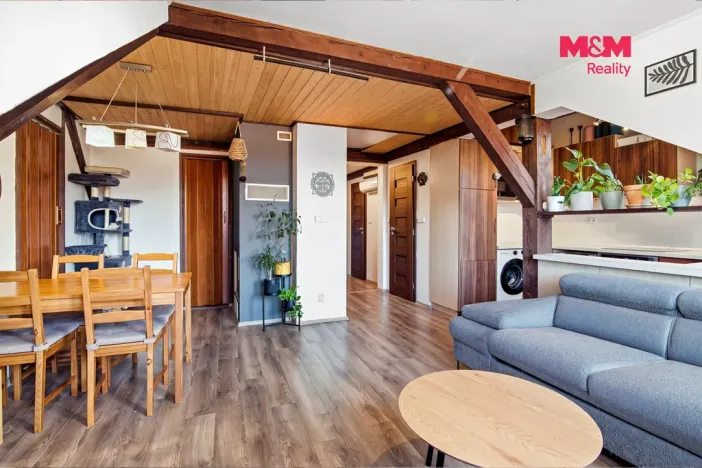 Prodej bytu 3+kk, Dobrovice, Fučíkova, 93 m2