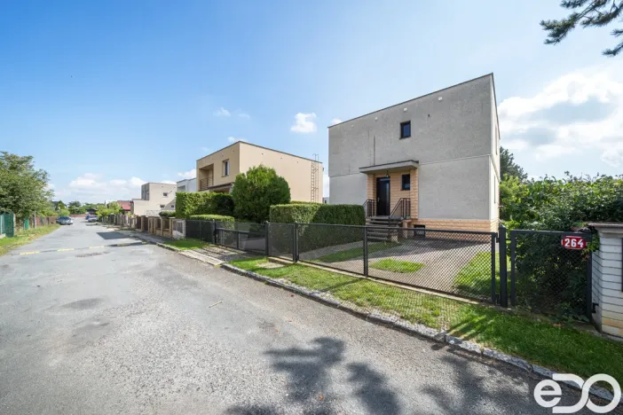Prodej rodinného domu, Luštěnice, Dlouhá, 169 m2