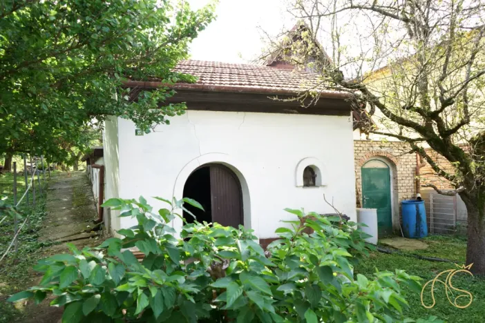 Prodej pozemku pro bydlení, Valtice - Úvaly, 2562 m2