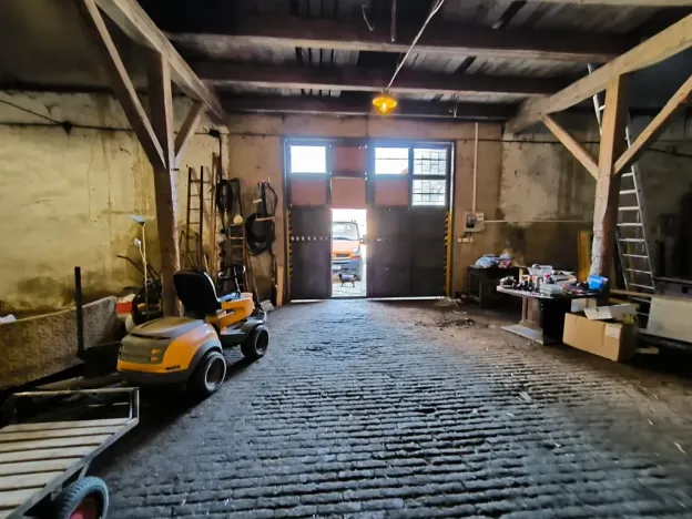 Pronájem skladu, Býčkovice, 196 m2