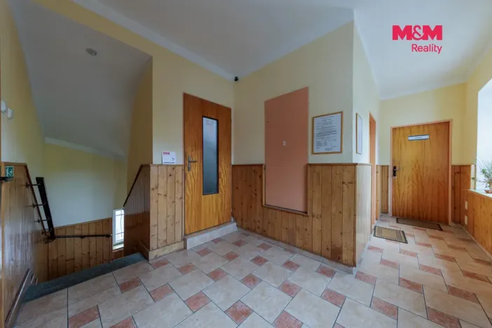 Prodej kanceláře, Karlovy Vary - Stará Role, 900 m2