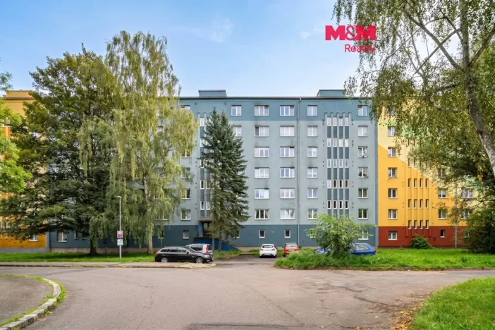 Prodej bytu 3+1, Karlovy Vary, Brigádníků, 68 m2