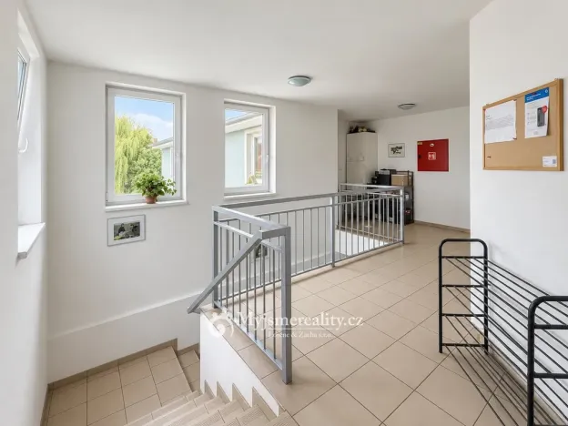 Prodej bytu 2+kk, Znojmo - Oblekovice, Oblekovická, 60 m2