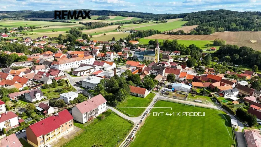 Prodej bytu 4+1, Deštná, U hřiště, 86 m2