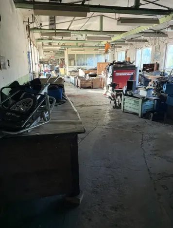 Pronájem výrobních prostor, Divišov, 400 m2