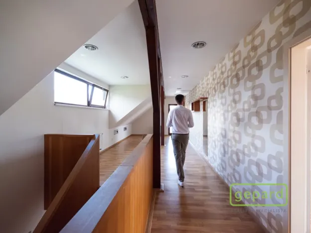 Prodej rodinného domu, Slatinky, 260 m2