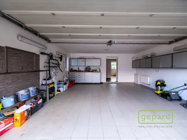 Prodej rodinného domu, Slatinky, 260 m2