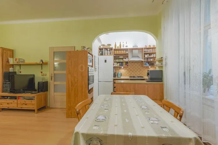 Prodej bytu 3+1, Praha - Bubeneč, U studánky, 82 m2