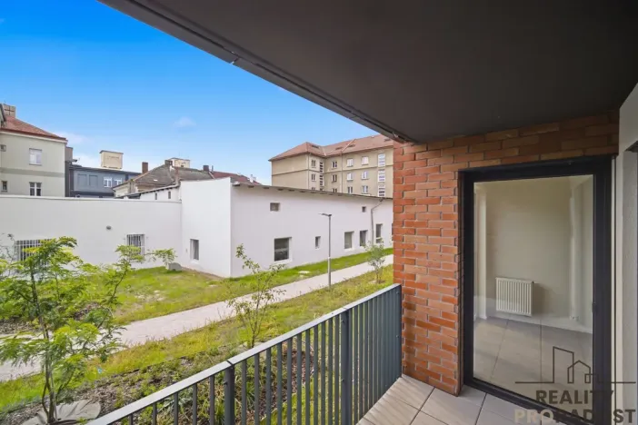 Pronájem bytu 2+kk, Hradec Králové, Na Střezině, 62 m2