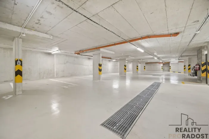 Pronájem bytu 2+kk, Hradec Králové, Na Střezině, 62 m2