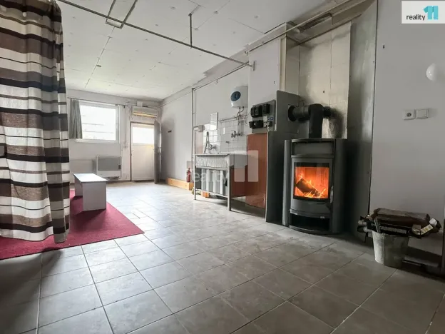 Prodej komerční nemovitosti, Chvalčov, Svornosti, 62 m2