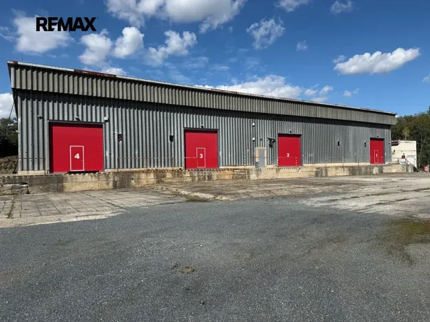 Pronájem skladu, Veleň, K Cihelně, 1100 m2