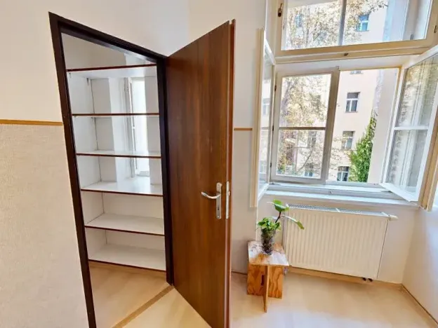 Prodej bytu 3+1, Praha - Holešovice, Janovského, 95 m2