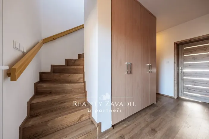 Pronájem rodinného domu, Kunice, Na Krásnici, 180 m2