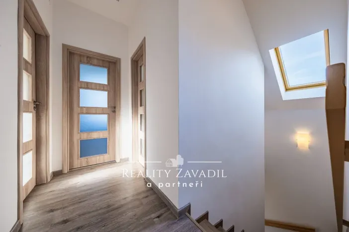 Pronájem rodinného domu, Kunice, Na Krásnici, 180 m2