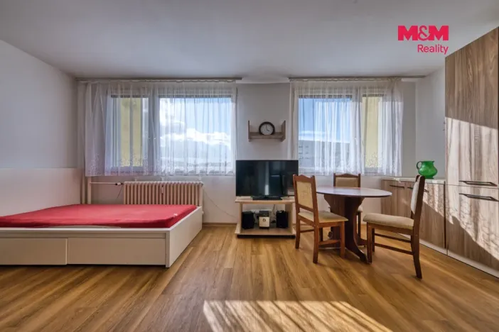 Prodej bytu 1+kk, Praha - Motol, Hennerova, 30 m2
