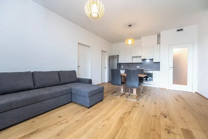 Pronájem bytu 2+kk, Praha - Karlín, Sokolova, 59 m2