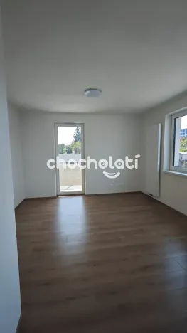 Pronájem bytu 1+kk, Pardubice, Nová Tesla, 27 m2
