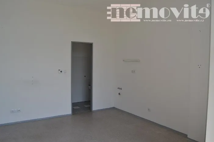 Prodej kanceláře, Jesenice, Nákupní, 21 m2