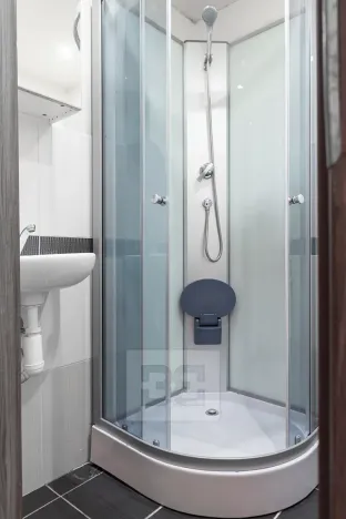 Pronájem bytu 1+1, Praha - Horní Měcholupy, Milánská, 20 m2