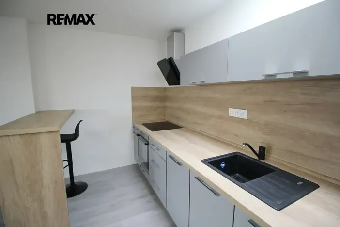 Pronájem bytu 1+kk, Kolín, Krčínova, 34 m2