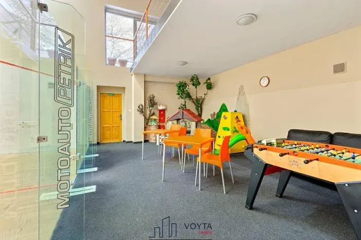 Prodej komerční nemovitosti, Karlovy Vary, Truhlářská, 464 m2