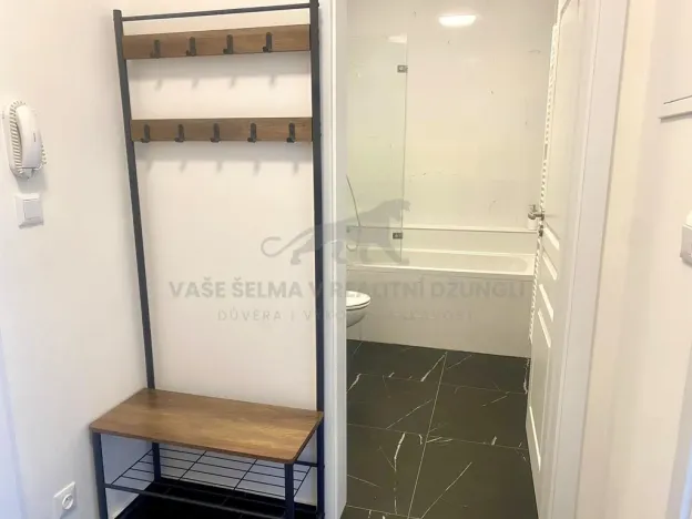 Pronájem bytu 1+kk, Jáchymov, třída Dukelských hrdinů, 25 m2